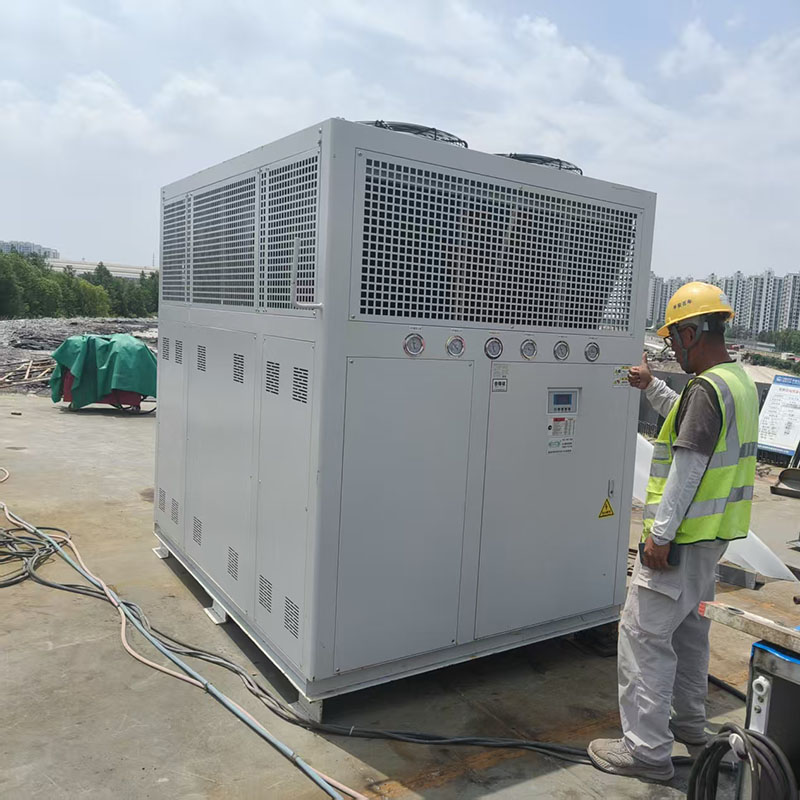 工业循环风冷式冷风机安装现场